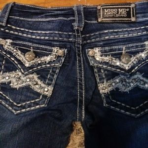 New Miss Me Skinnys Jeans
